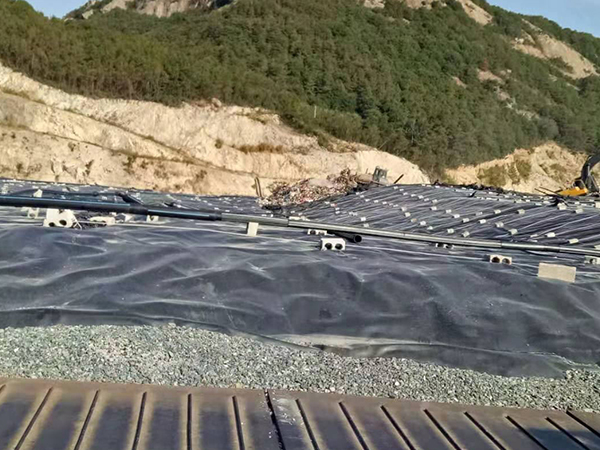 從根本上提升垃圾填埋場防滲膜環(huán)保功能。