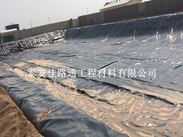 污水處理防滲膜驗(yàn)收標(biāo)準(zhǔn):確保環(huán)保與質(zhì)量的雙重保障 污水處理防滲膜驗(yàn)收標(biāo)準(zhǔn):確保環(huán)保與質(zhì)量的雙重保障
