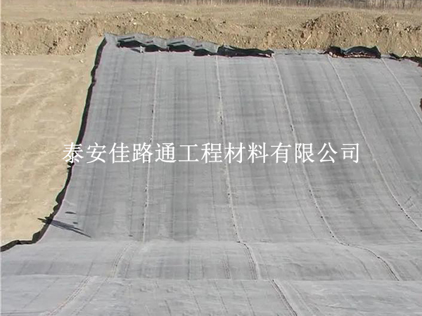 膨潤土防水毯:多領(lǐng)域應(yīng)用的綠色防水新星 膨潤土防水毯:多領(lǐng)域應(yīng)用的綠色防水新星